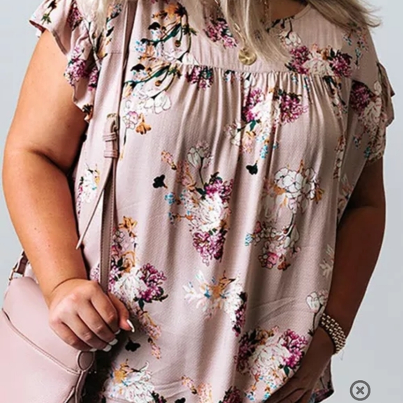 New boutique Floral plus size babydoll top - Picture 4 of 8